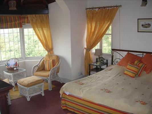 Taradale Cottage